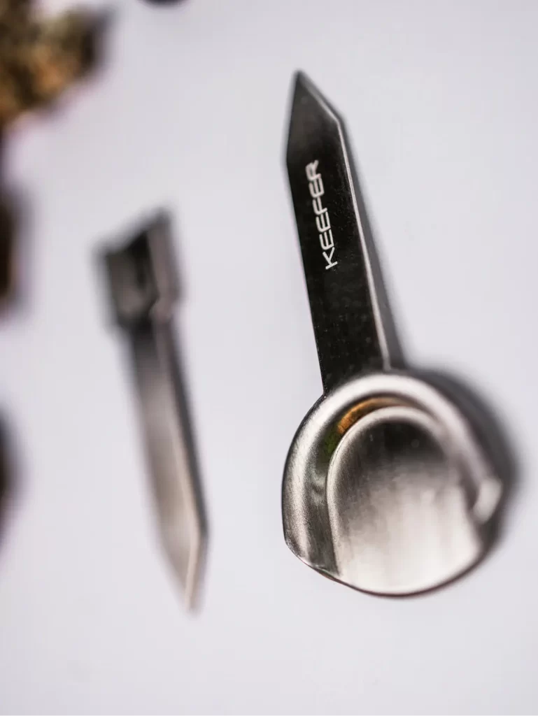 the-best-dry-herb-scoop-kief-scraper-grinder-shovel-weed-packing-tool